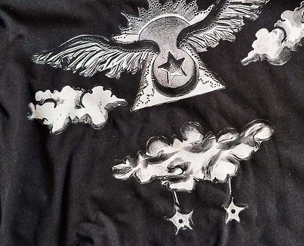 Flying Clouds T-shirt - The JMC Collection